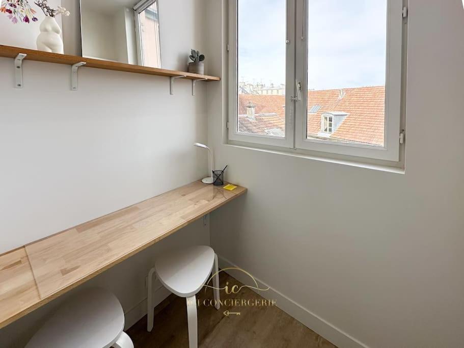 Le Petit Saint Louis Apartamento Versalhes Exterior foto